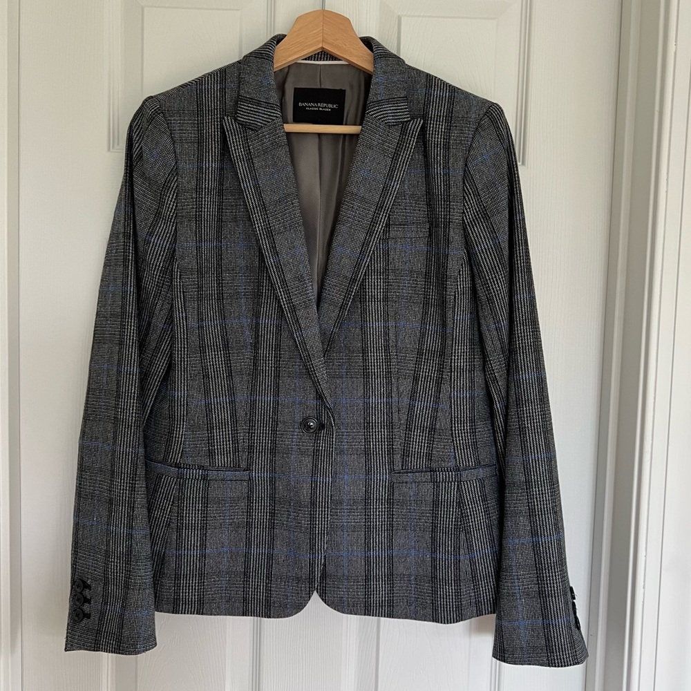 Banana Republic Jacket Size 8, grey / blue, checkered